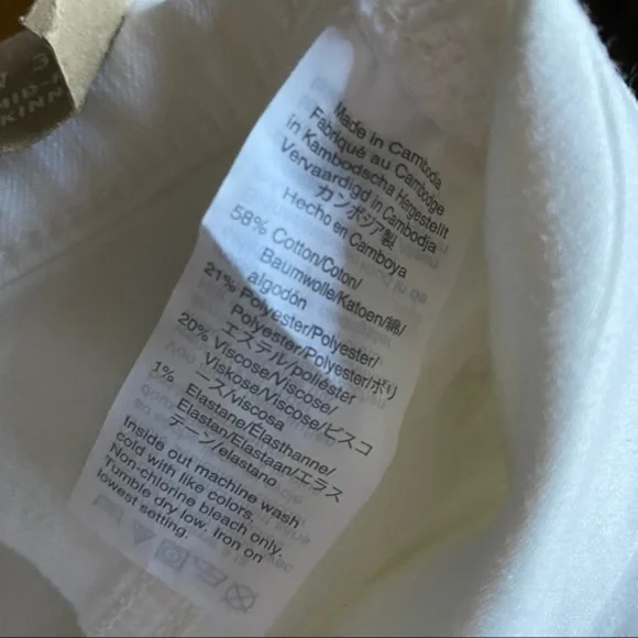 NWT Madewell 9” Skinny Button Front White Jeans - Size 32